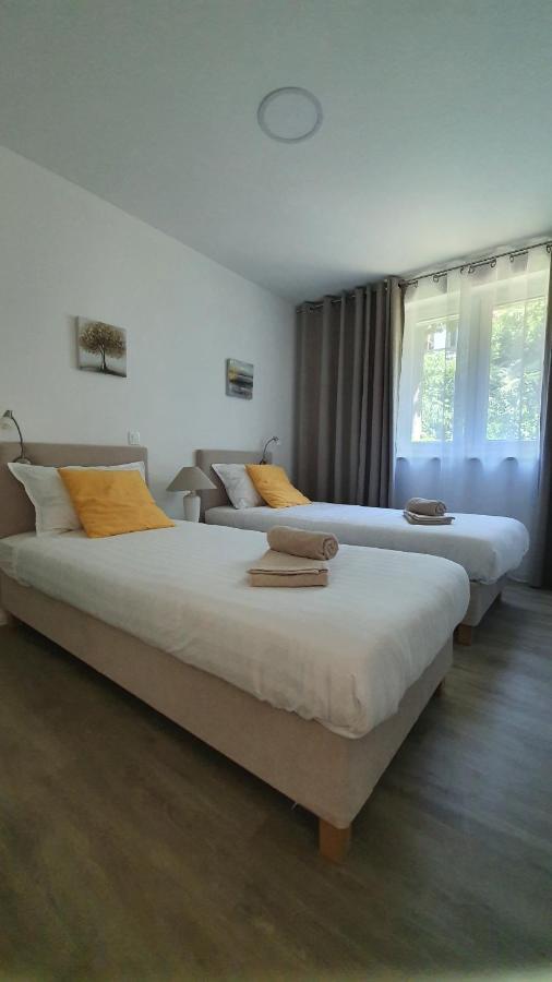 Divine View Apartma Njivice Eksteriør billede
