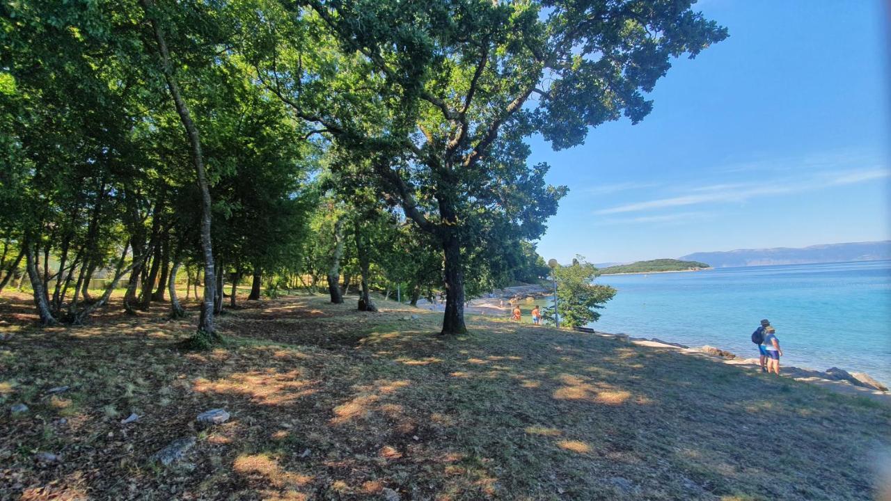 Divine View Apartma Njivice Eksteriør billede